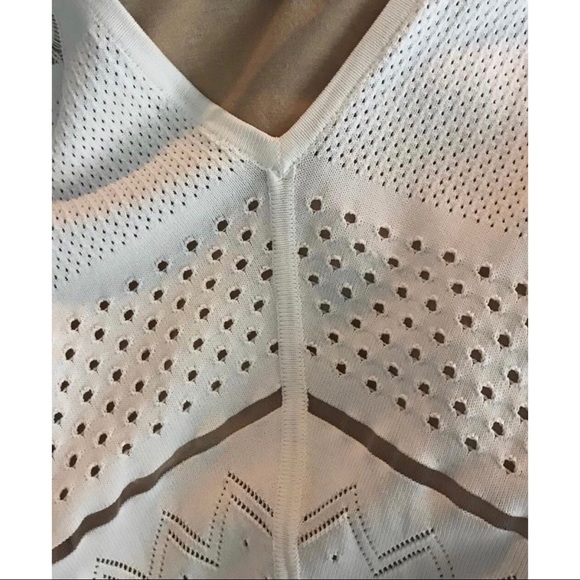 Bailey 44 White Laser-cut Open-back Bodycon Sheath - Picture 5 of 7